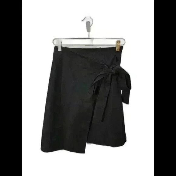 Halogen black size 2 petite skirt with tie - Picture 1 of 3